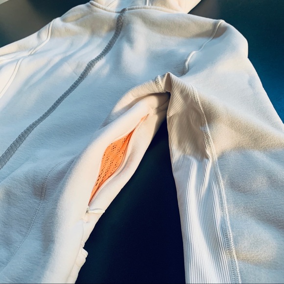 Lululemon | Uba Hoodie (Reflective) - Picture 4 of 8